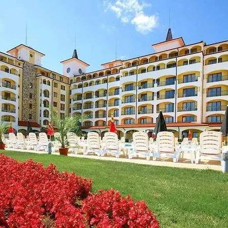 Sunrise Apartmanhotel 4*