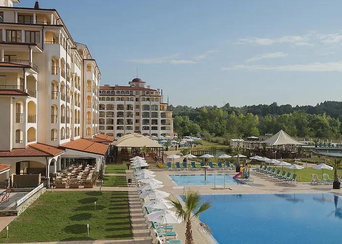 Sunrise Aparthotel 4*