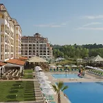 Sunrise Aparthotel 4*