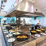 Sunrise Aparthotel 4*